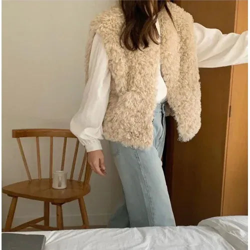 Korean Style Short Faux Fur Vest - Round Neck Winter Outerwear | Wahooly Short Faux Fur Vest - Round Neck Winter Outerwear