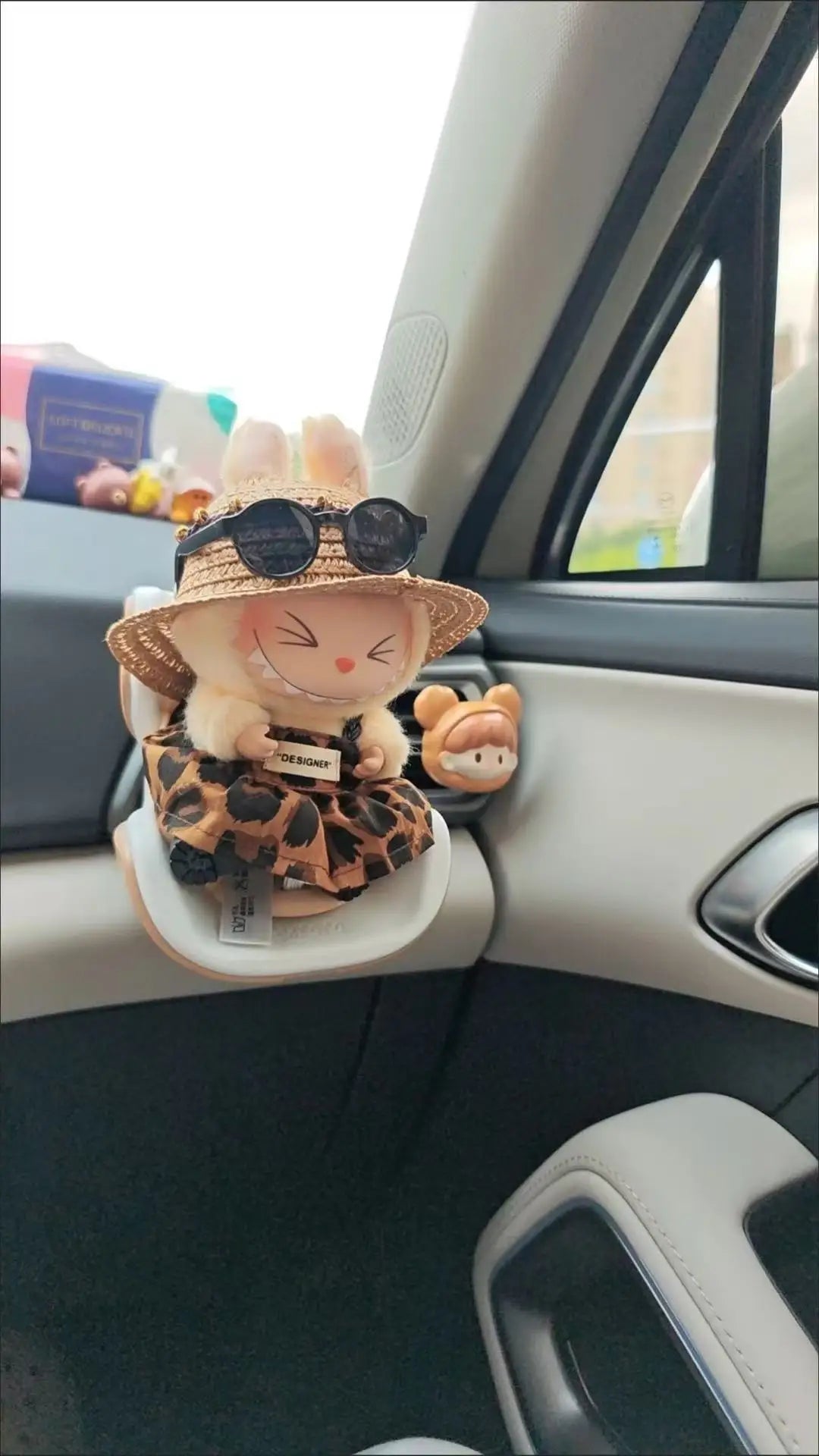 15-17cm doll Seat  3.0 Labubu carseat safety Seat Cute Doll Air Outlet high-grade Car Interior Decoration car seat labubu 15-17cm doll Seat  3.0 Labubu carseat safety Seat Cute Doll Air Outlet high-grade Car Interior Decoration car seat labubu