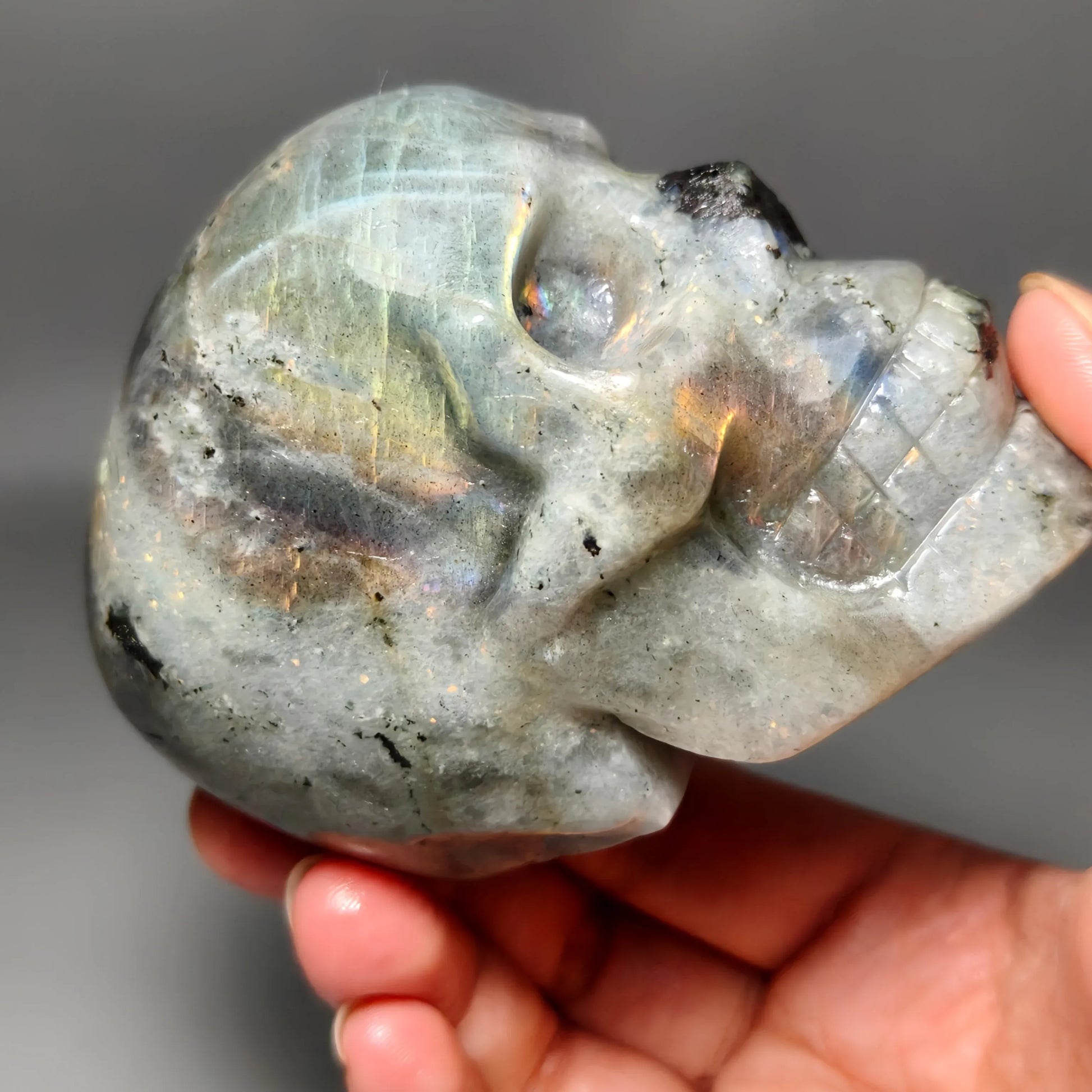 1pc Large Flash Labradorite Crystal Skull, Halloween Carving Sculture, Crystal Spooky Decor, for Jewelry Making 1pc Large Flash Labradorite Crystal Skull, Halloween Carving Sculture, Crystal Spooky Decor, for Jewelry Making