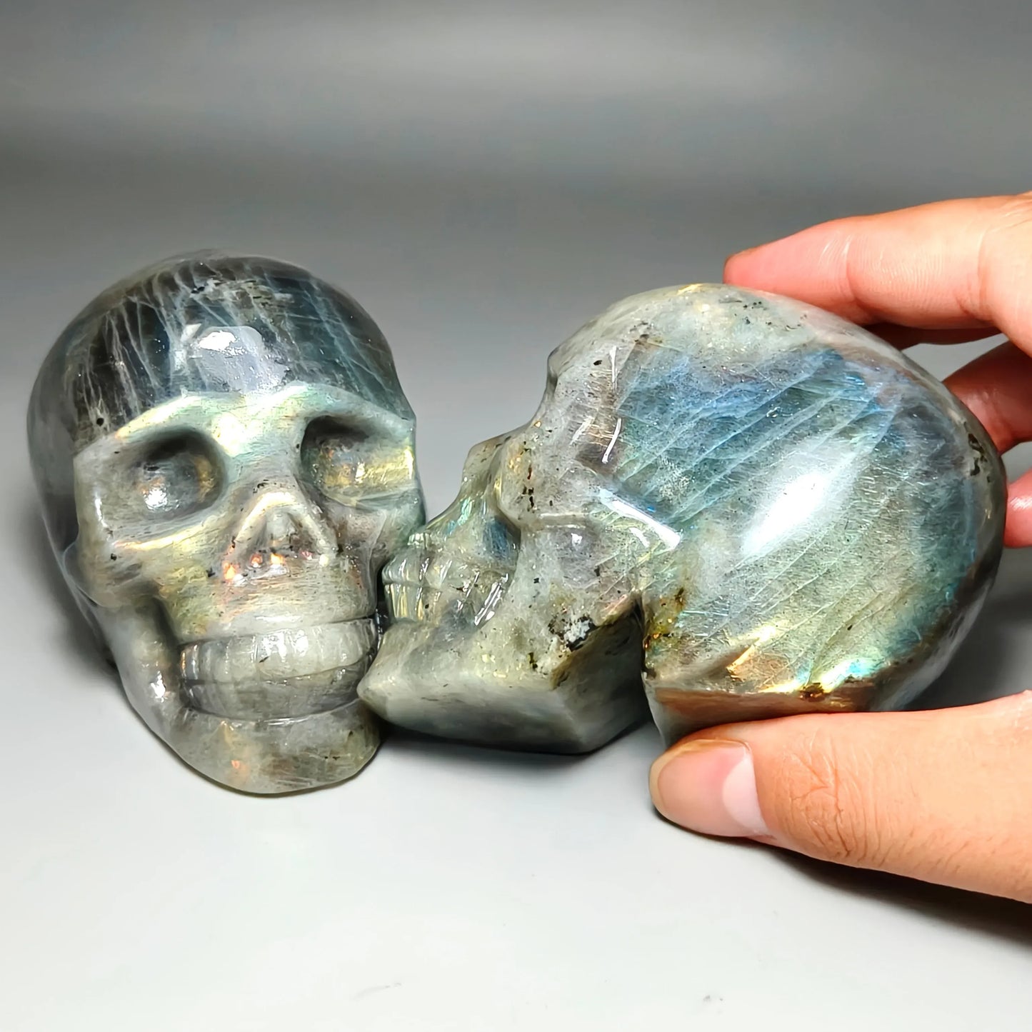 1pc Large Flash Labradorite Crystal Skull, Halloween Carving Sculture, Crystal Spooky Decor, for Jewelry Making 1pc Large Flash Labradorite Crystal Skull, Halloween Carving Sculture, Crystal Spooky Decor, for Jewelry Making