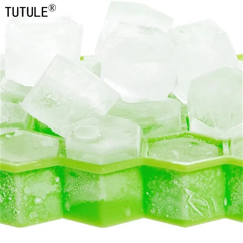 37 Compartment Honeycomb Ice Compartment Molds Jelly Ice Cube Tray with Lid Honeycomb Ice Cube Ice Box Moulds 37 Compartment Honeycomb Ice Compartment Molds Jelly Ice Cube Tray with Lid Honeycomb Ice Cube Ice Box Moulds