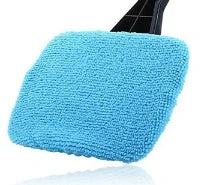 Car Front Windshield Cleaning