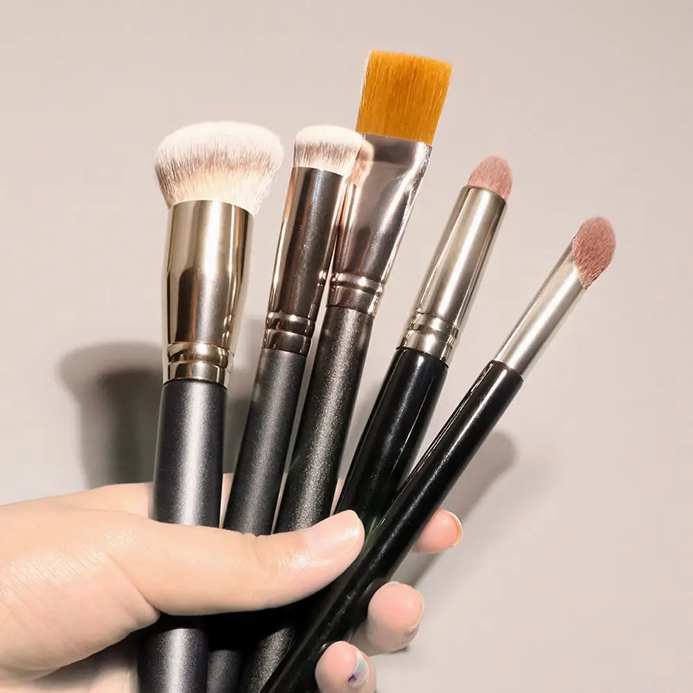 Cosmetic Brush Cosmetic Brush