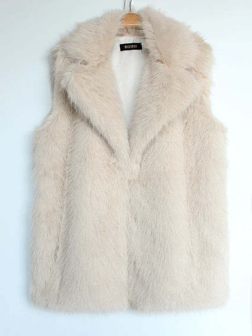 Faux Fox Fur Vest with Turn-Down Collar - Sleeveless Coat | Wahooly Faux Fox Fur Vest with Turn-Down Collar - Sleeveless Winter Coat