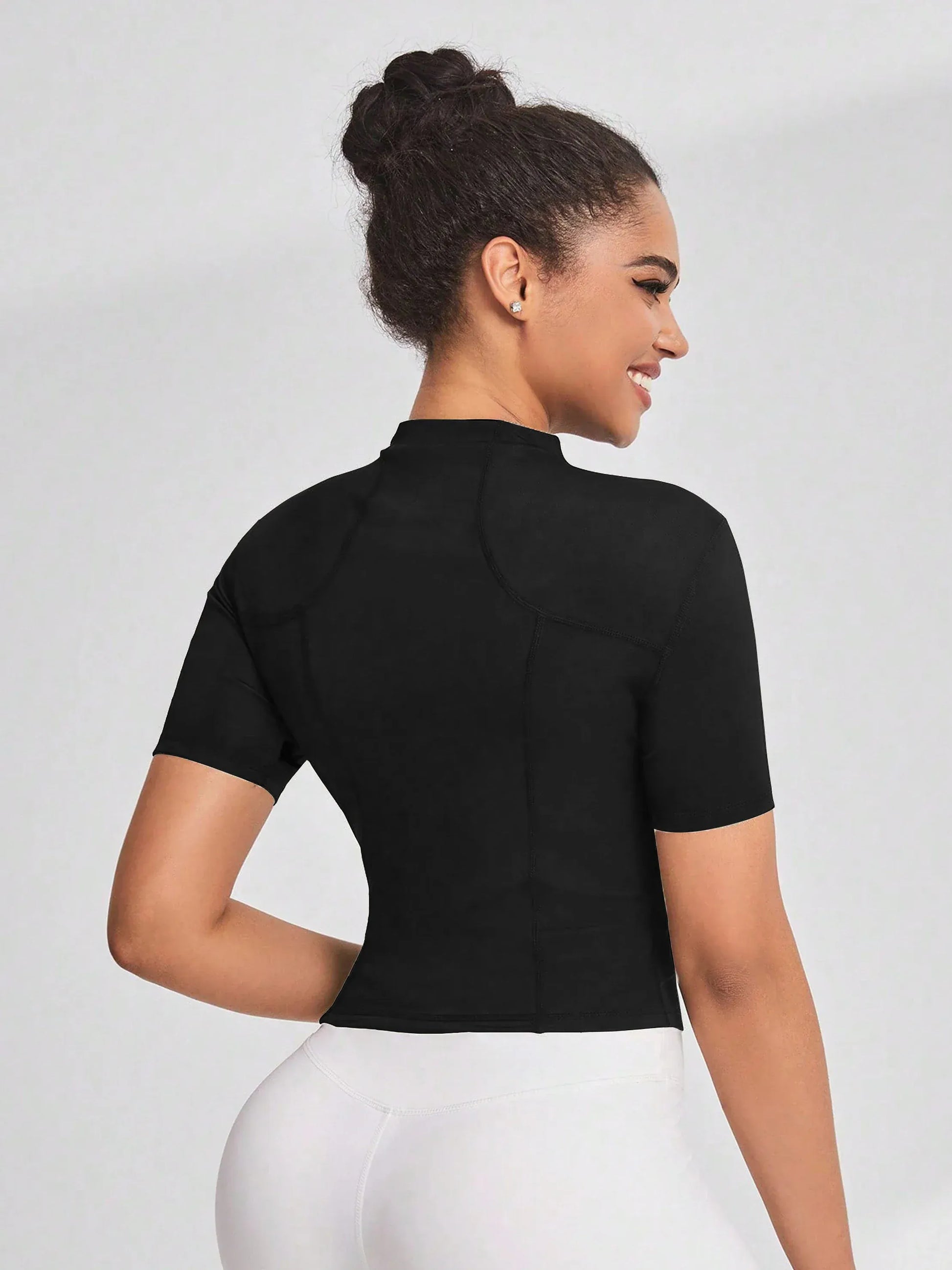 Fitness girl cycling yoga suit top, high-end full zipper jacket, sports T-shirt, training running short sleeved summer Fitness girl cycling yoga suit top, high-end full zipper jacket, sports T-shirt, training running short sleeved summer