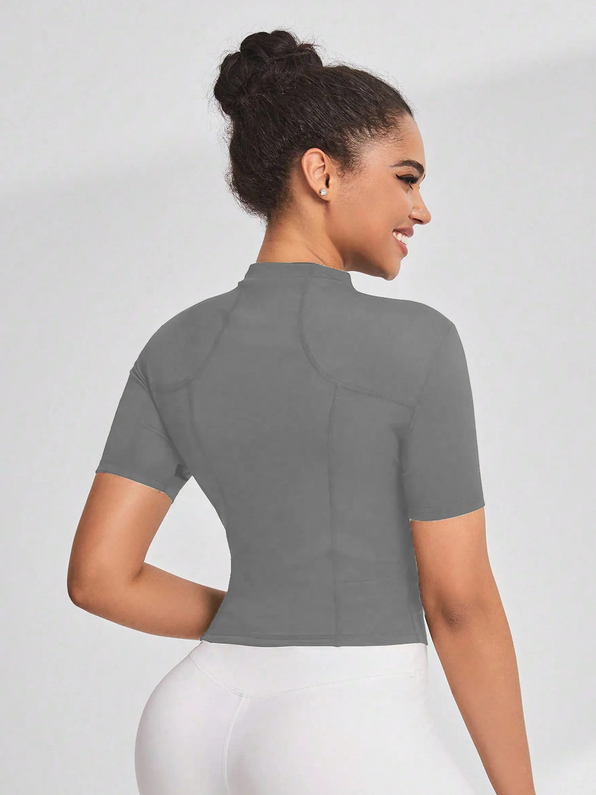 Fitness girl cycling yoga suit top, high-end full zipper jacket, sports T-shirt, training running short sleeved summer Fitness girl cycling yoga suit top, high-end full zipper jacket, sports T-shirt, training running short sleeved summer