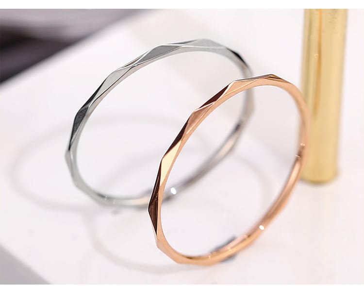 Korean Style Diamond Stainless Steel Ring – Unisex Geometric Band | Silver, Rose Gold & Gold Korean Style Diamond Stainless Steel Ring – Unisex Geometric Band
