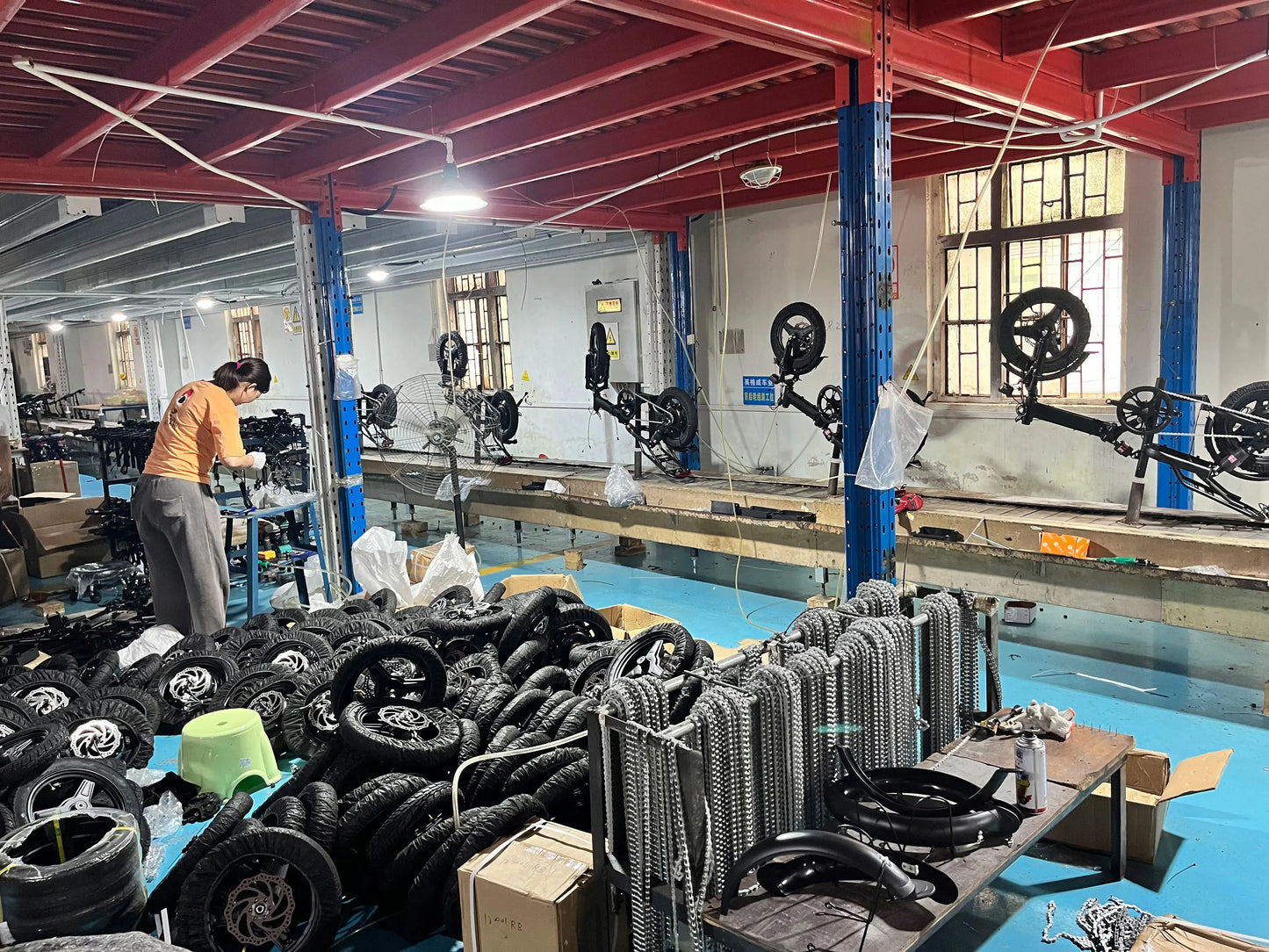 L20  E-Bike 750W motor 48V10AH folding mountain Electric Bicycle Mechanical brake 20*3-inch tire urban commuting Electric  Bike L20  E-Bike 750W motor 48V10AH folding mountain Electric Bicycle Mechanical brake 20*3-inch tire urban commuting Electric  Bike