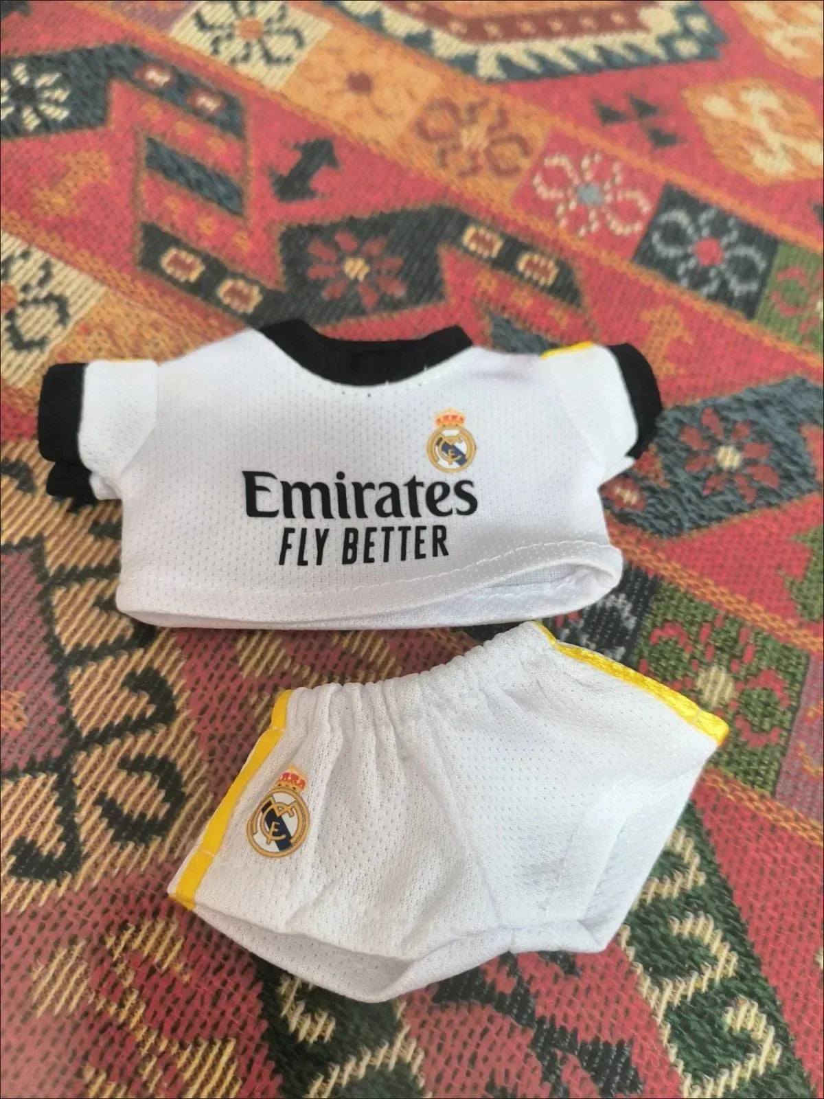 Labubu Football Vinyl Pendant Doll 17cm with DIY Clothing Set V1V2 V3 Sportswear Creative Gift Toy for Kids Labubu Football Vinyl Pendant Doll 17cm with DIY Clothing Set V1V2 V3 Sportswear Creative Gift Toy for Kids