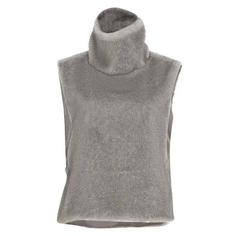 Loose Fit Faux Fur Vest - Sleeveless Winter Waistcoat | Wahooly Loose Fit Faux Fur Vest - Sleeveless Winter Waistcoat for Women