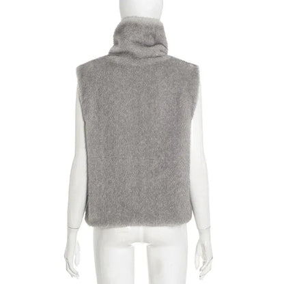 Loose Fit Faux Fur Vest - Sleeveless Winter Waistcoat | Wahooly Loose Fit Faux Fur Vest - Sleeveless Winter Waistcoat for Women
