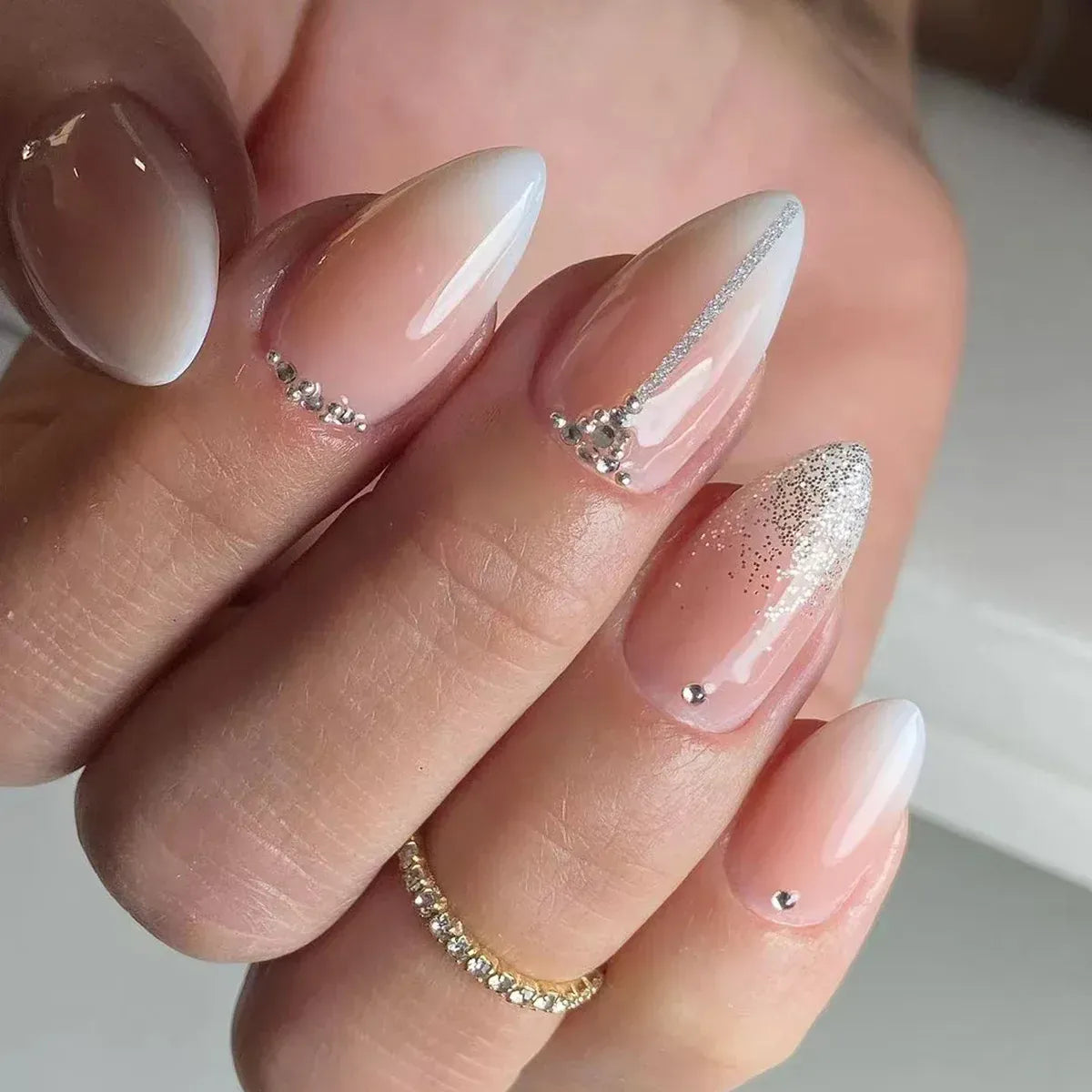 Medium Almond Press-On Nails - Cool Trendy French Style | Wahooly Medium-length Acrylic Almond Fake Nails Art Cool Hottie Girl Wear False Nails Europe and USA Press on Nail Removable French Nail