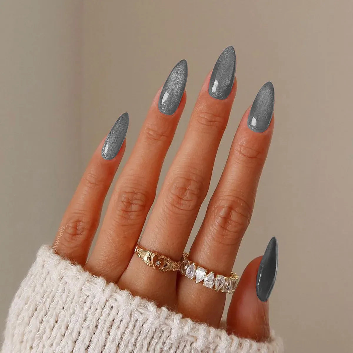 Medium Almond Press-On Nails - Cool Trendy French Style | Wahooly Medium-length Acrylic Almond Fake Nails Art Cool Hottie Girl Wear False Nails Europe and USA Press on Nail Removable French Nail