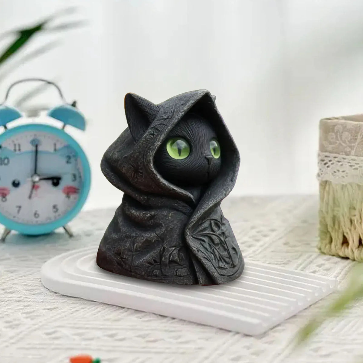 Mystical Hooded Cat Statue Figurine With Hooded Cloak Mystical Green Eyed Cat Statue For Home Decor Halloween Decor Gift Mystical Hooded Cat Statue Figurine With Hooded Cloak Mystical Green Eyed Cat Statue For Home Decor Halloween Decor Gift