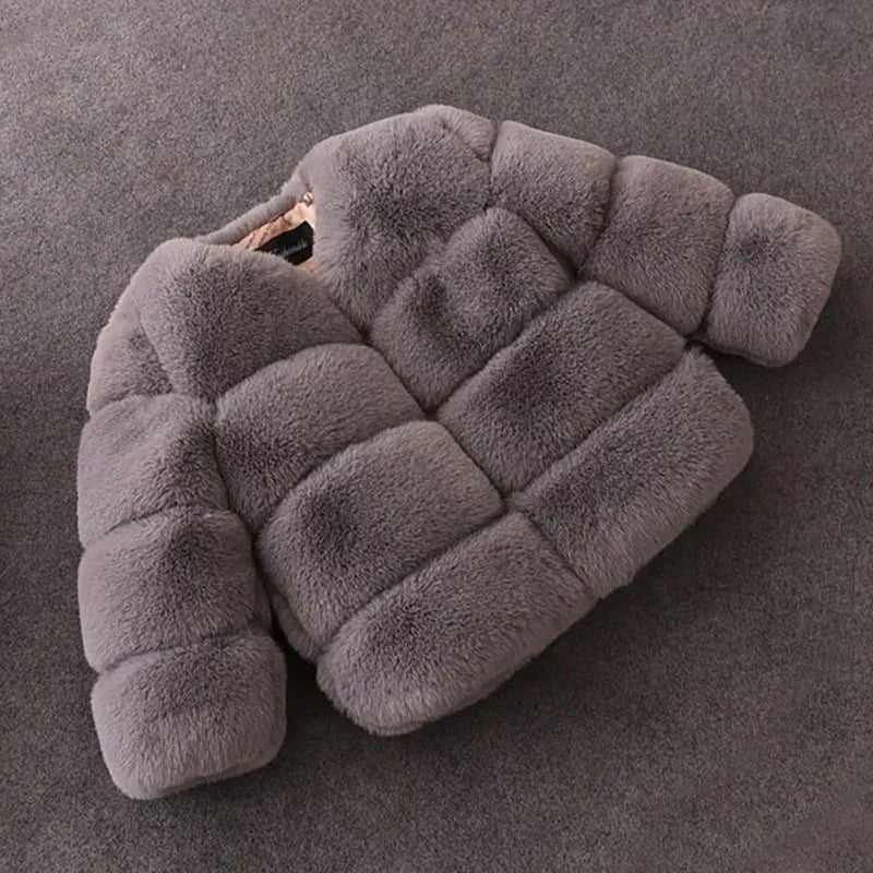 New Winter Children's Fur Coat Elegant Baby Girl Faux Fur Jackets And Coats Warm Parka Kids Outerwear Clothes Thicken Girls Coat New Winter Children's Fur Coat Elegant Baby Girl Faux Fur Jackets And Coats Warm Parka Kids Outerwear Clothes Thicken Girls Coat
