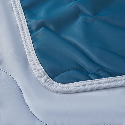 Silky Cooling Summer Quilt Lightweight Comforter 10 Colors | Wahooly Silky Cooling Summer Quilt – Lightweight Air Conditioner Comforter for Hot Sleepers