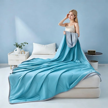 Silky Cooling Summer Quilt Lightweight Comforter 10 Colors | Wahooly Silky Cooling Summer Quilt – Lightweight Air Conditioner Comforter for Hot Sleepers