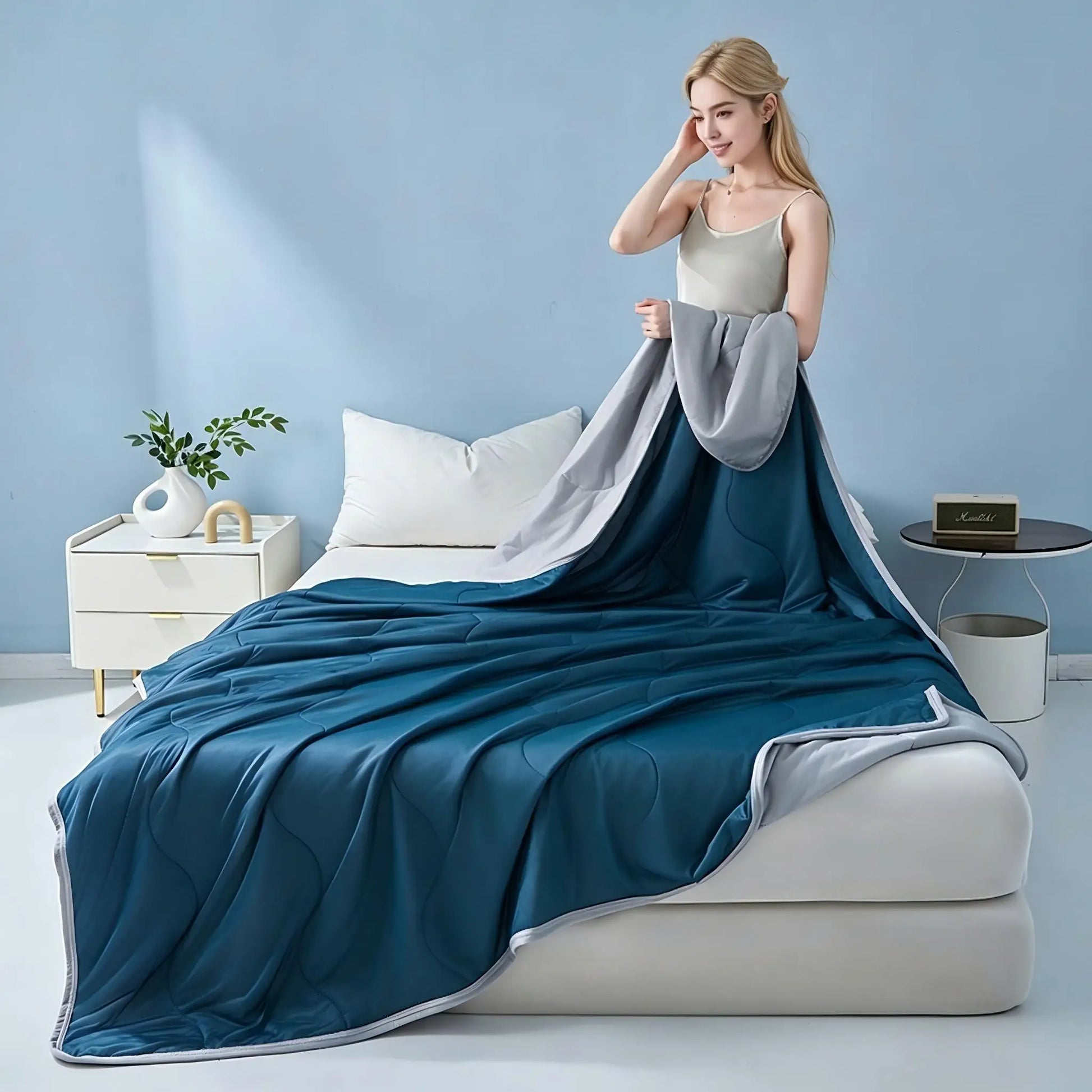 Silky Cooling Summer Quilt Lightweight Comforter 10 Colors | Wahooly Silky Cooling Summer Quilt – Lightweight Air Conditioner Comforter for Hot Sleepers