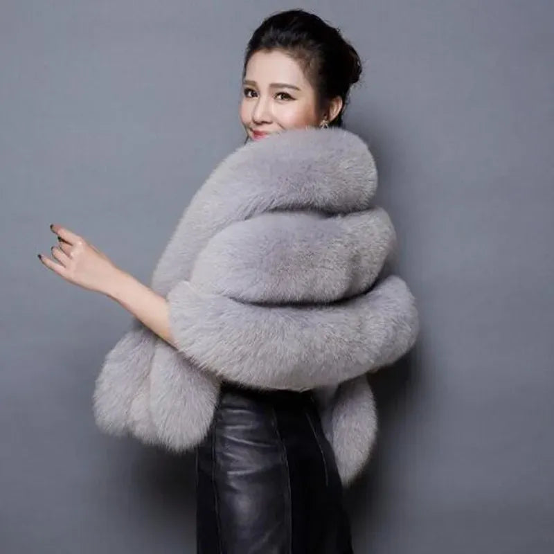 Winter Warm imitation mink women's fox fur collar shawl scarf cloak mink fur coat Bridal dress hairy large shawl cape short coat Winter Warm imitation mink women's fox fur collar shawl scarf cloak mink fur coat Bridal dress hairy large shawl cape short coat